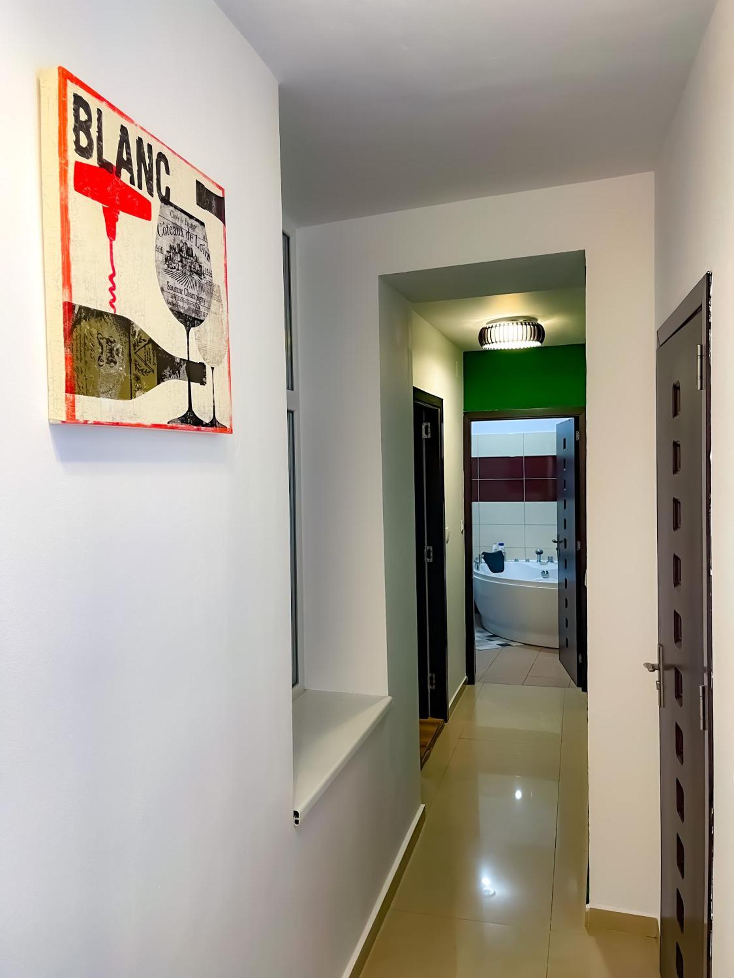 Cool Flat In The Heart Of Bucharest'S Fun And History公寓 外观 照片